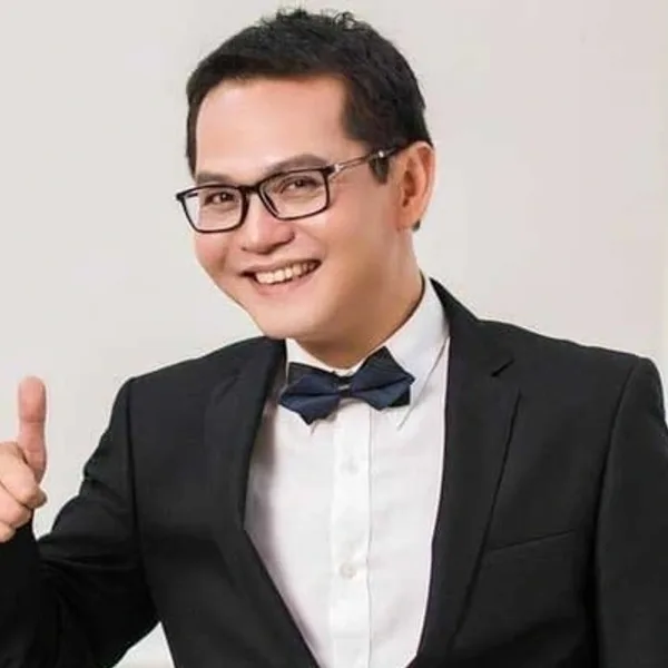 NSND Trung Hiếu - Nghệ sĩ Nhân dân tin dùng Gốm Sứ Nam Việt
